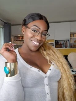 PERRUQUE SYNTHÉTIQUE BOHÉMIENNE "ESMÉRALDA" -Galateia Fashion 163212421 3100770836818289 7737000176364958356 n