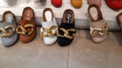 MULES ORNEMENTS "LEWIS" AVEC GROSSES CHAINES -Galateia Fashion 20210605 145611