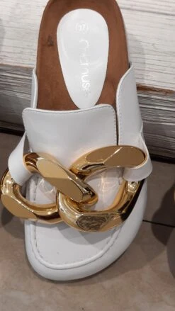 MULES ORNEMENTS "LEWIS" AVEC GROSSES CHAINES -Galateia Fashion 20210608 165858