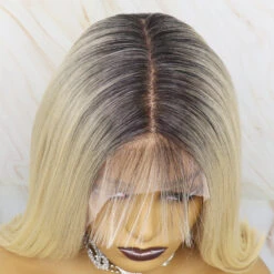 PERRUQUE COURTE OMBRE FIBRE FUTURA LISSE AVANT DENTELLE SUISSE 13X6 -Galateia Fashion H72cc45f4bad94a429228e71ad1fdd693U