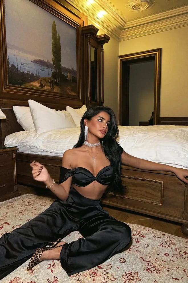 Galateia Fashion -Galateia Fashion c8ac94cf c225 47db b803