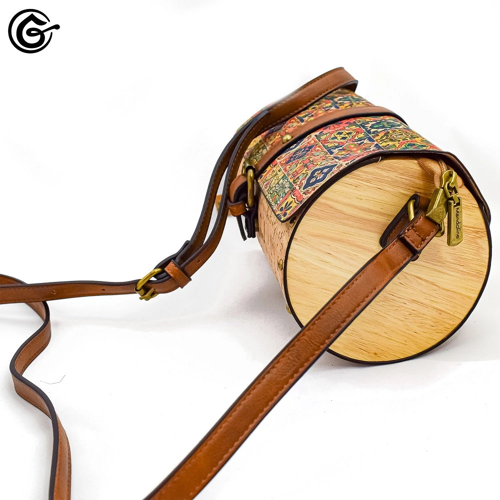 SAC A MAIN "CYLINDRE" En Liège 100% Vegan 4 SAC A MAIN "CYLINDRE" En Liège 100% Vegan – Image 2